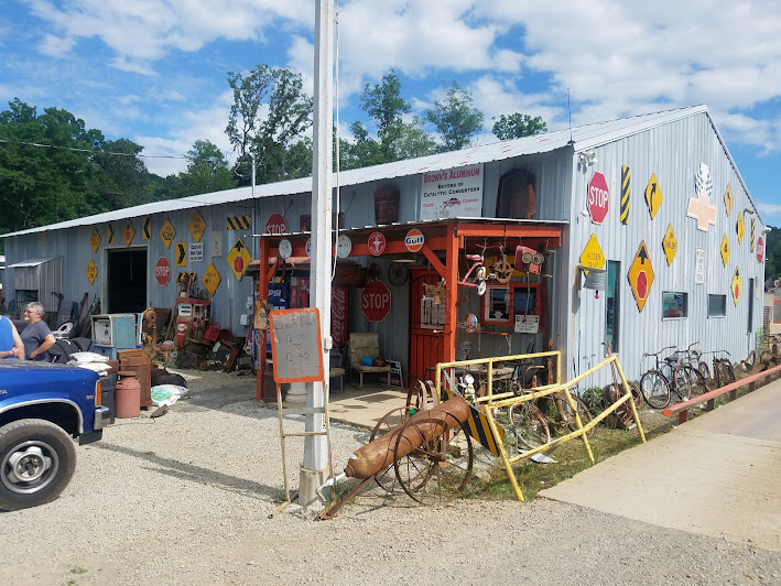 Brown's Aluminum & Catalytic Converter Scrap Yard - photo 2