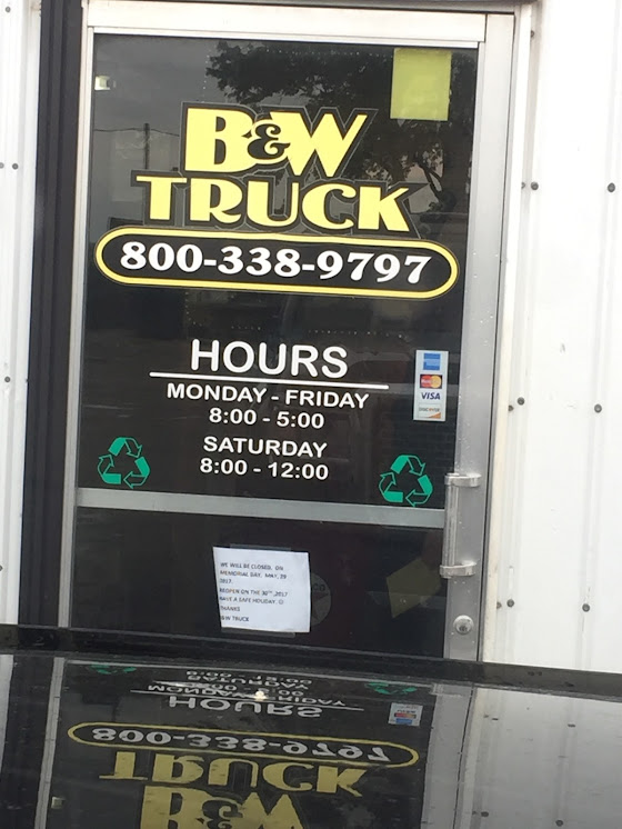 B & W Truck Repair - photo 2
