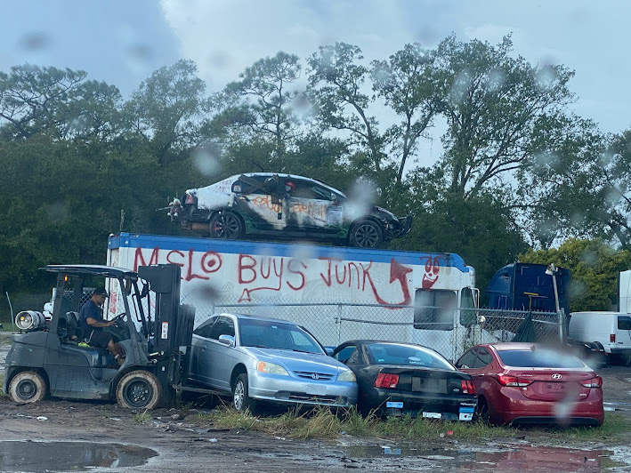 Melo Buys Junk Cars - photo 1