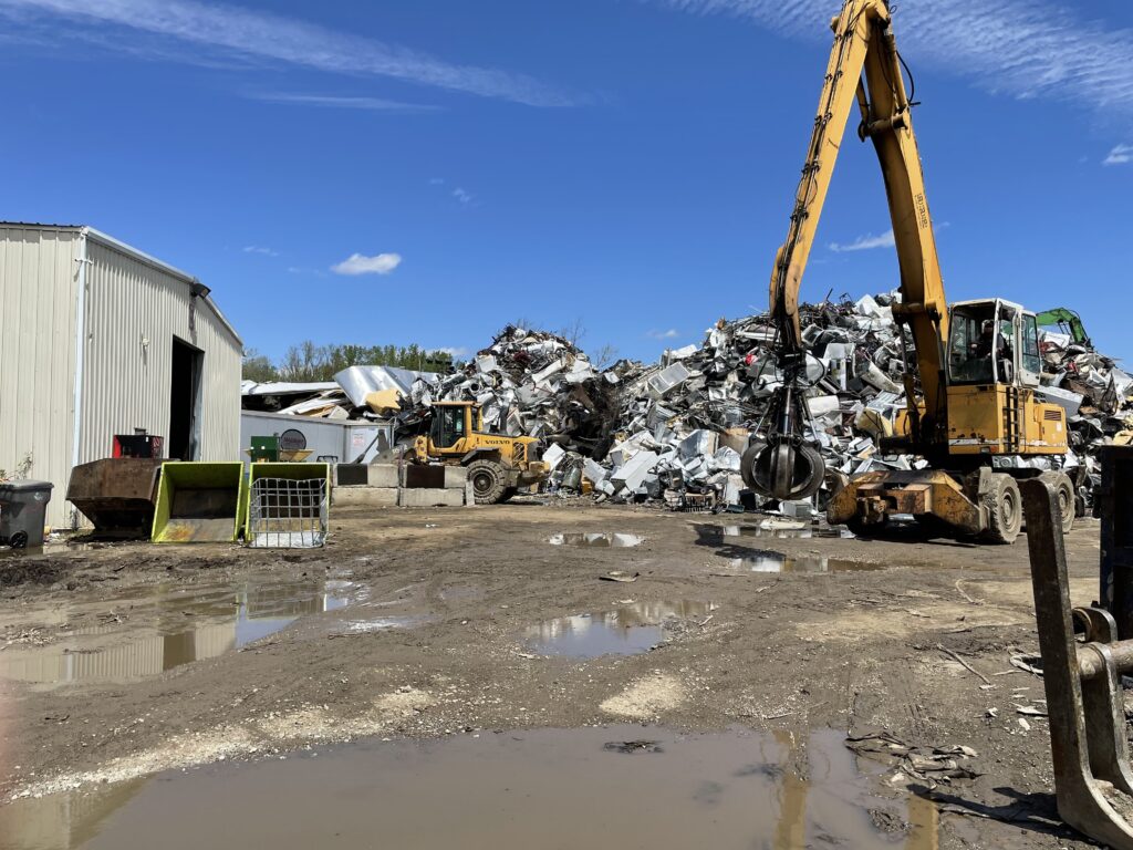 Zore's Recycling - photo 4
