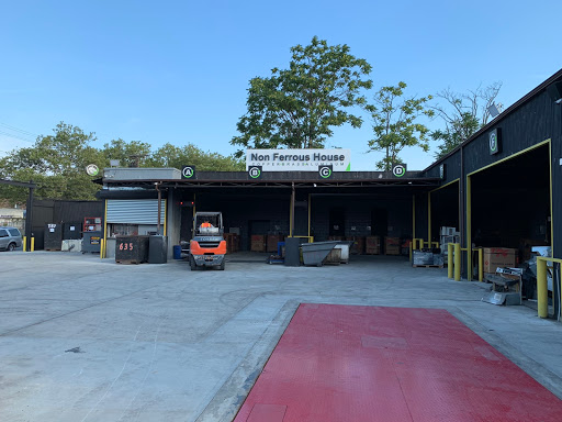 Urban Metal Recycling Inc - photo 2