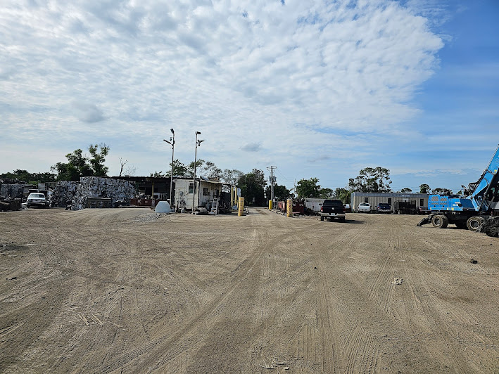 Mome Metals Recycling - photo 1