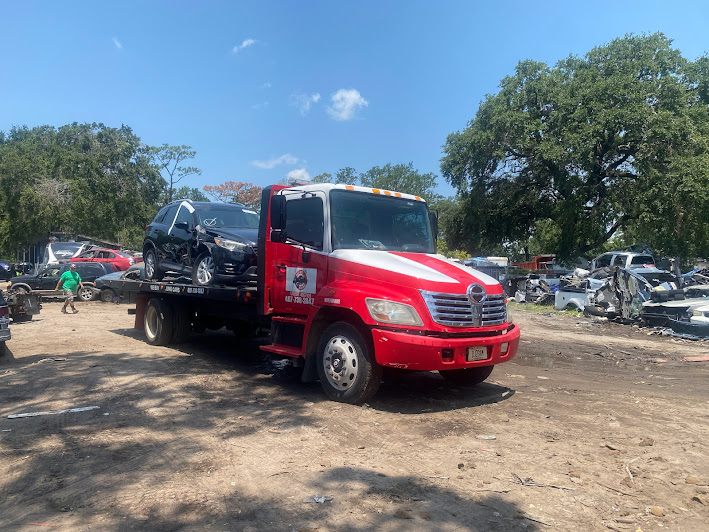 Melo Buys Junk Cars - photo 2