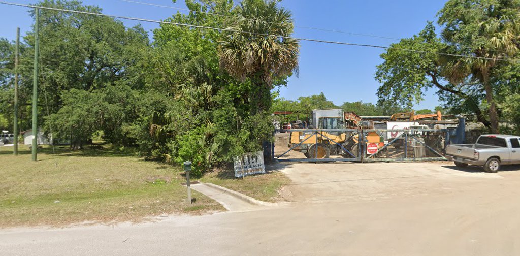419 Metal-Auto Recycling Center - photo 1