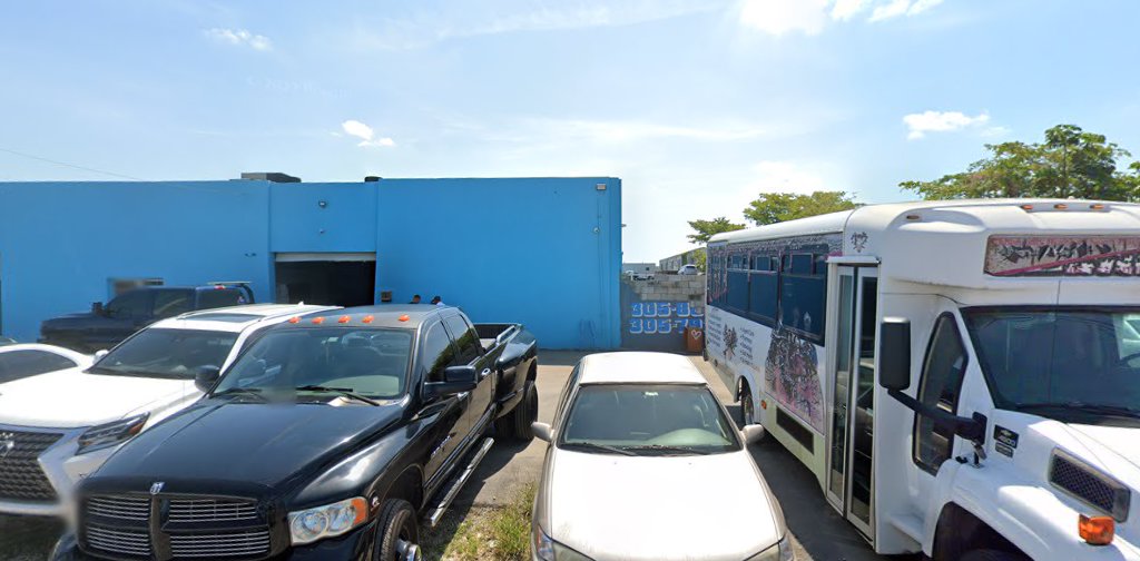 Junk Car Buyers Miami Auto Recycling - photo 1
