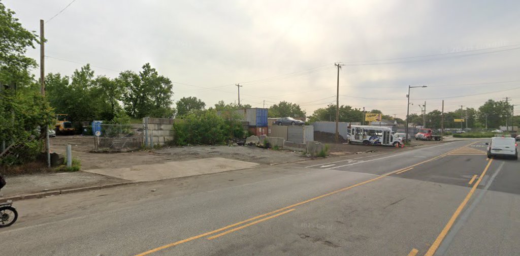 Savage Auto Recycling - photo 1
